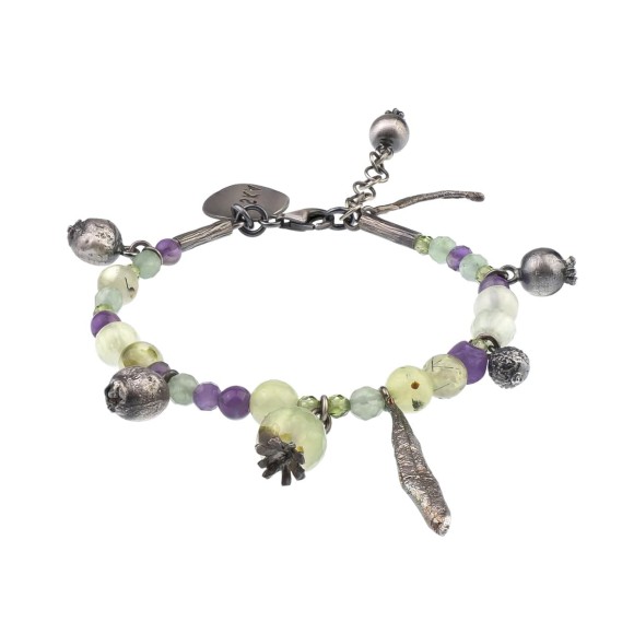 Armband mit Amethysten und Fluoriten und Silberbeeren und Sanddorn aus der Bery ORSKA Schmuckkollektion