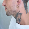 Minimalistische Ohrringe aus der Lava-Kollektion, Orska Schmuck