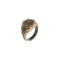 Goldener Herren-Siegelring aus der Lava-Kollektion, Orska-Schmuck