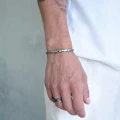 Silberarmband mit unregelmäßiger Textur aus der Lava-Kollektion für Herren, Orska-Schmuck