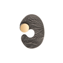 Zweifarbiger Pin mit unregelmäßiger und polierter Oberfläche aus der Moon Kollektion