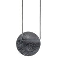 Lange, kunstvolle Halskette mit einem vom Vollmond inspirierten Anhänger aus der Moon-Kollektion – ORSKA-Schmuck