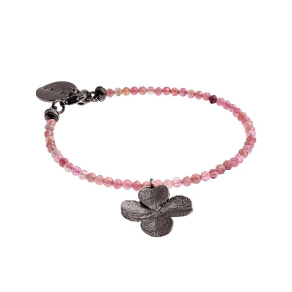 Armband mit rosa Turmalinen und einem dunklen Kleeblatt-Anhänger ORSKA