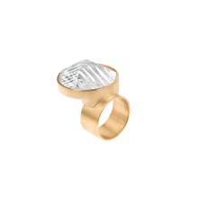 Asymmetrischer vergoldeter Ring mit rundem Kristall aus der Julia Kollektion
