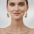 Goldene Ohrstecker aus der Holos HOK42-2 ORSKA Kollektion