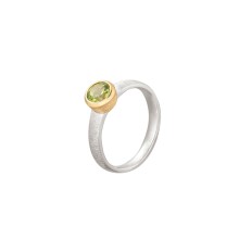 Silberring mit facettiertem Peridot aus der Kollektion Verum