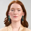 Asymmetrische, grüne Ohrringe aus der Tache TAK42-6-7 ORSKA Kollektion