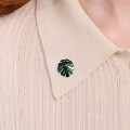 Grüne Nadelmonstera perforata aus der Plantis ORSKA PLB12-4-Kollektion