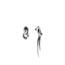 Asymmetrische Silberohrringe aus der Prato Kollektion