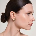 Goldene Ohrringe mit Kleeblättern an einem Ohrstecker aus der Bery BEK26-27 ORSKA Kollektion
