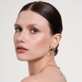 Asymmetrische goldene Ohrstecker aus der New Stone NSK24-1 ORSKA Kollektion