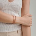 Rosa Turmalin-Armband mit goldenen Anhängern aus der Bery BEA39-7 ORSKA-Kollektion
