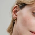 Vergoldete spitzenförmige Ohrringe aus der BeryBEK18-13 ORSKA-Kollektion