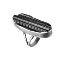 Ein prachtvoller Ring mit schwarzem Turmalin aus der Aurora Kollektion
