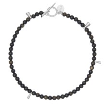 Goldschwarzer Obsidian-Halsreif mit silbernen Anhängern aus der Kollektion Guatemala