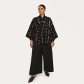 Schwarz-weißes Kimono aus der Guatemala-Kollektion – ORSKA