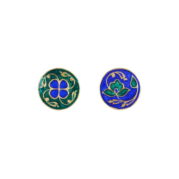 Asymmetrische Ohrringe mit Pflanzenmotiven aus der Minakari-Kollektion – ORSKA Schmuck