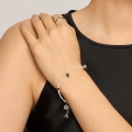 Vollonyx-Armband mit silbernen, emaillierten Anhängern – Minakari ORSKA