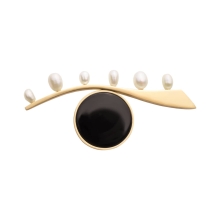 Augenbrosche mit Onyx und Perlen aus der Parer Kollektion