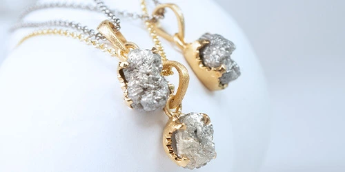 Srebrna biżuteria z kamieniami szlachetnymi z kolekcji Verum