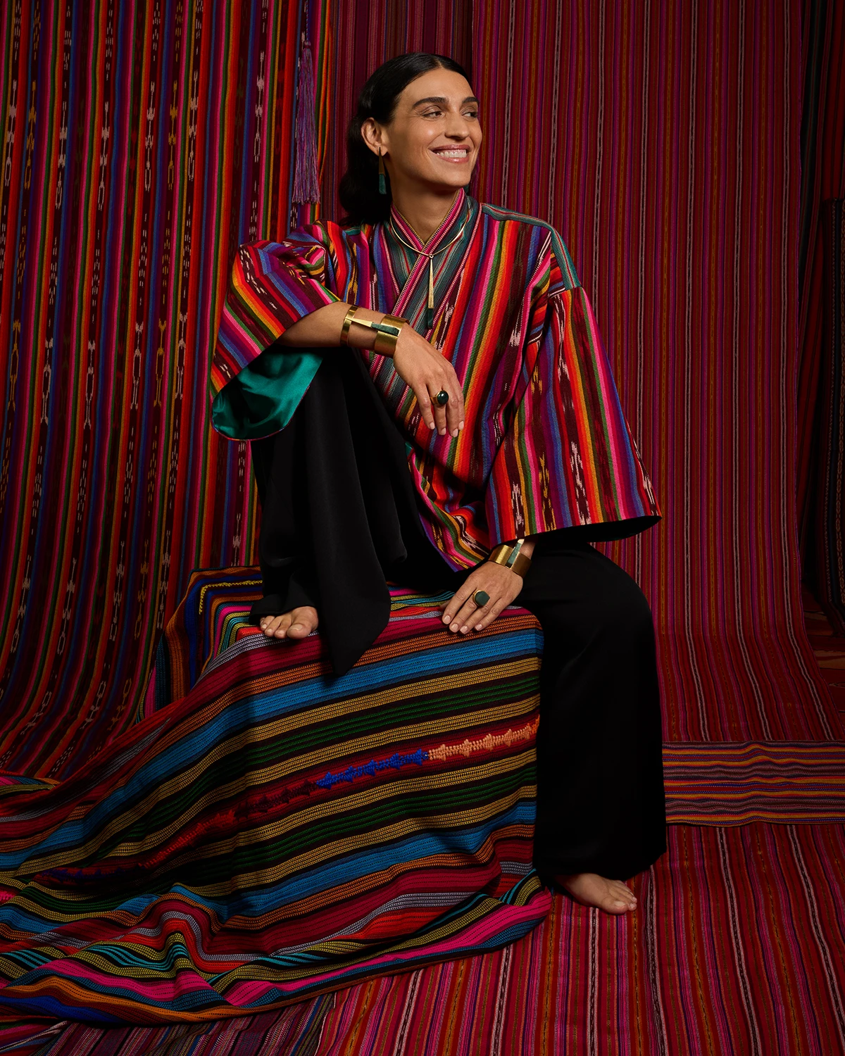 Handgewebte, farbenfrohe Kimonos aus der Guatemala-Kollektion