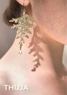 Bizuteria z kolekcji Thuja z gałązkami iglaków wykonana ręcznie, marka ORSKA