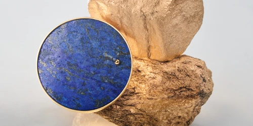 Srebrna i pozłacana biżuteria z lapis lazuli